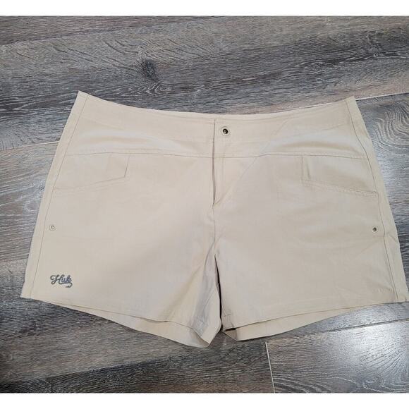 Huk Performance Frabric Women's Tan Shorts size XL NWOT #9‎ - Picture 1 of 4